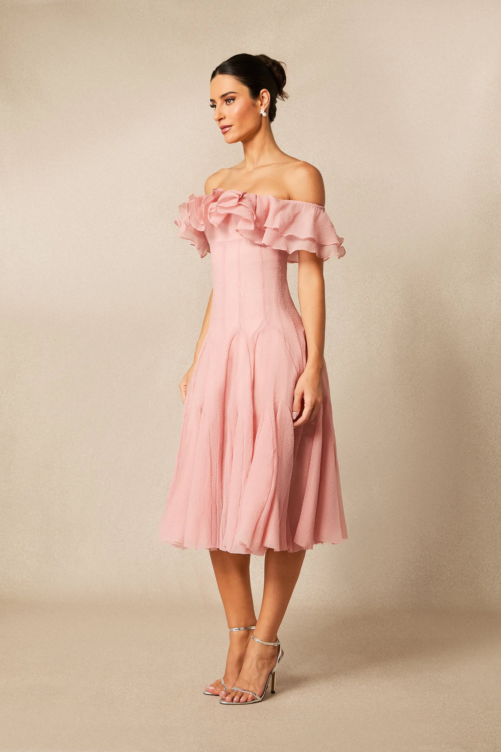 Vita - Off-Shoulder Ruffle Midi Dress