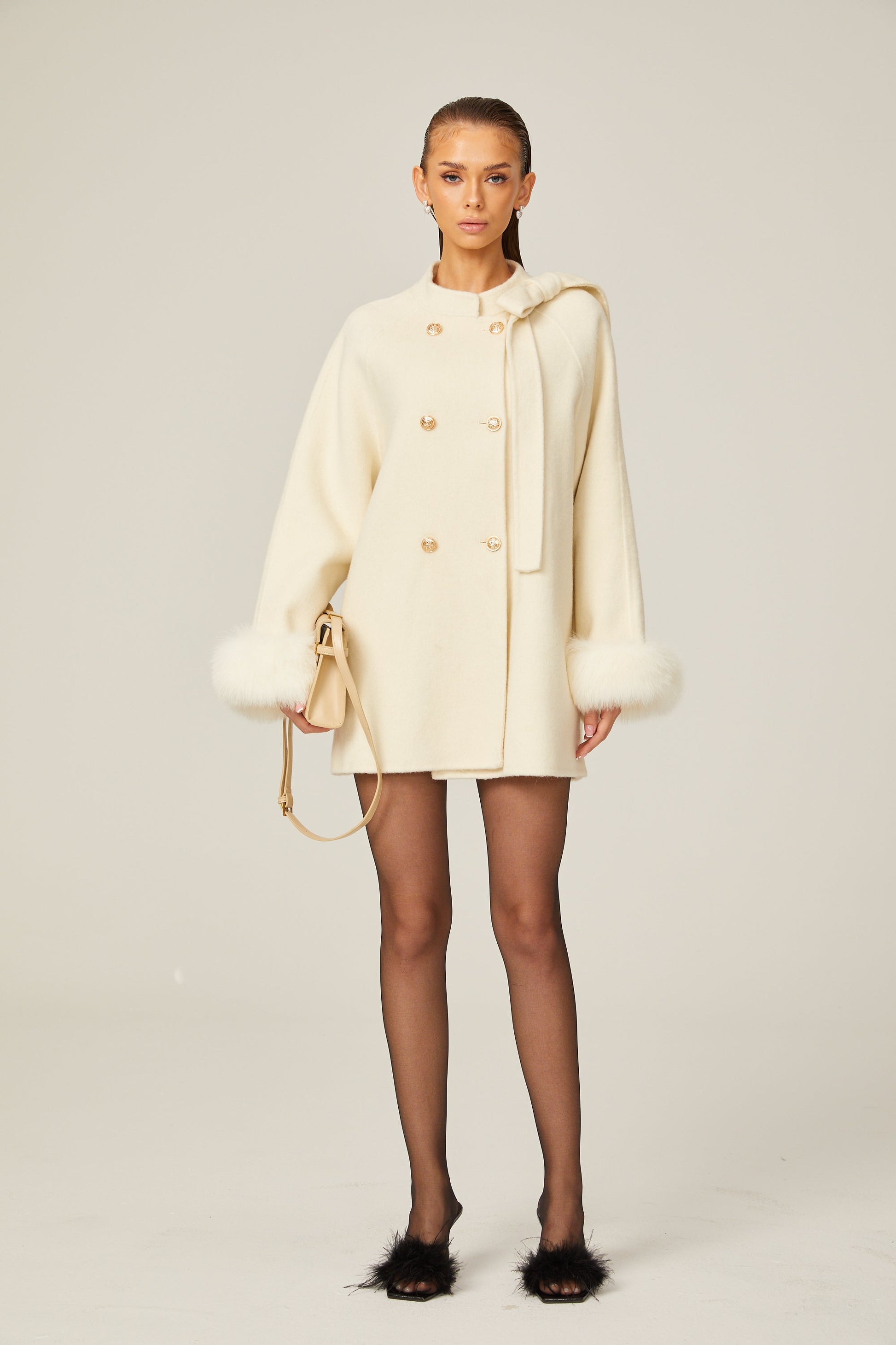 Leila - White Wool fur Bowknot Coat