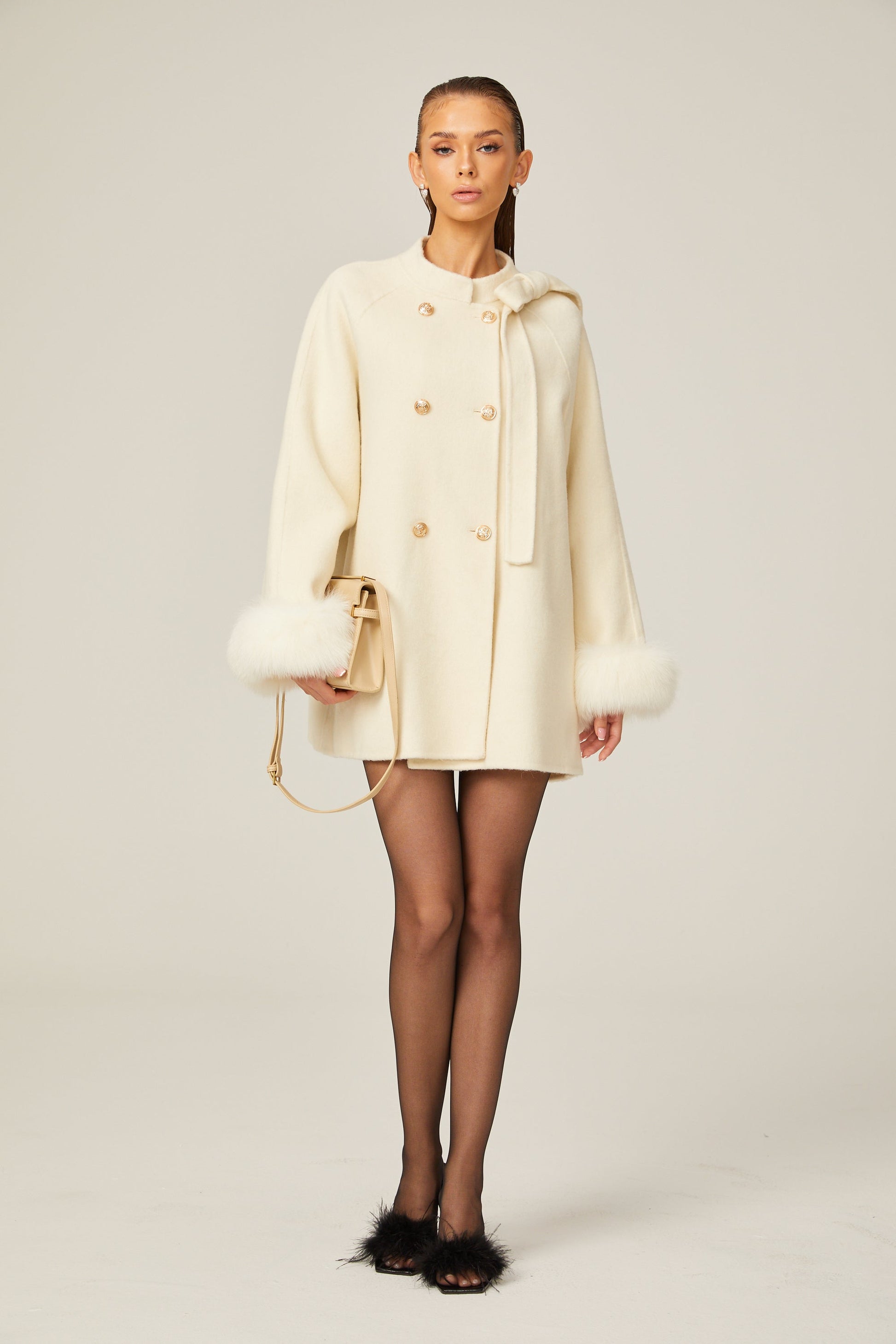 Leila - White Wool fur Bowknot Coat