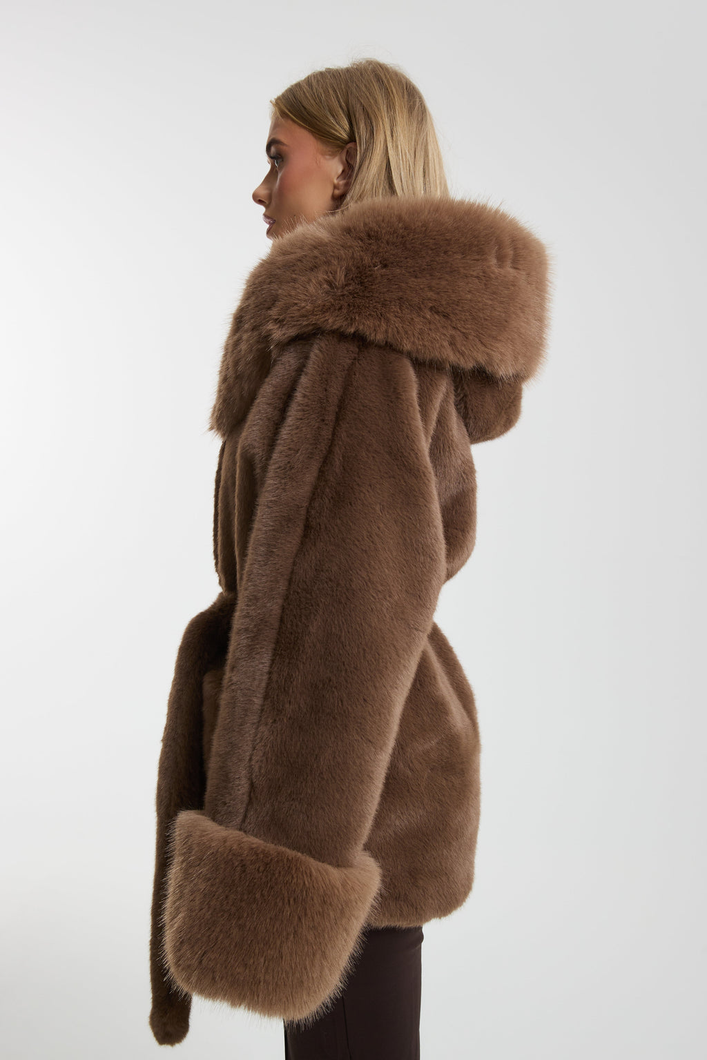 Ari Premium Faux Fur Coat