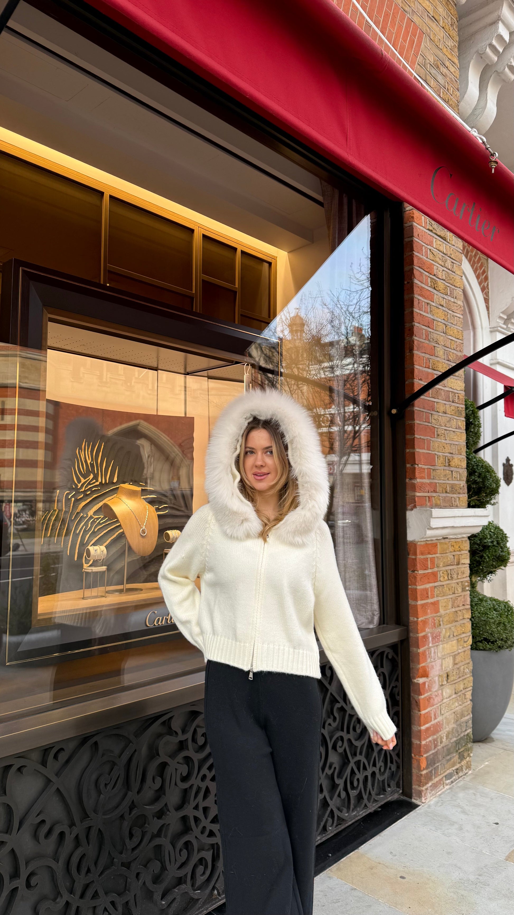 The d'Ampezzo Cardigan - White