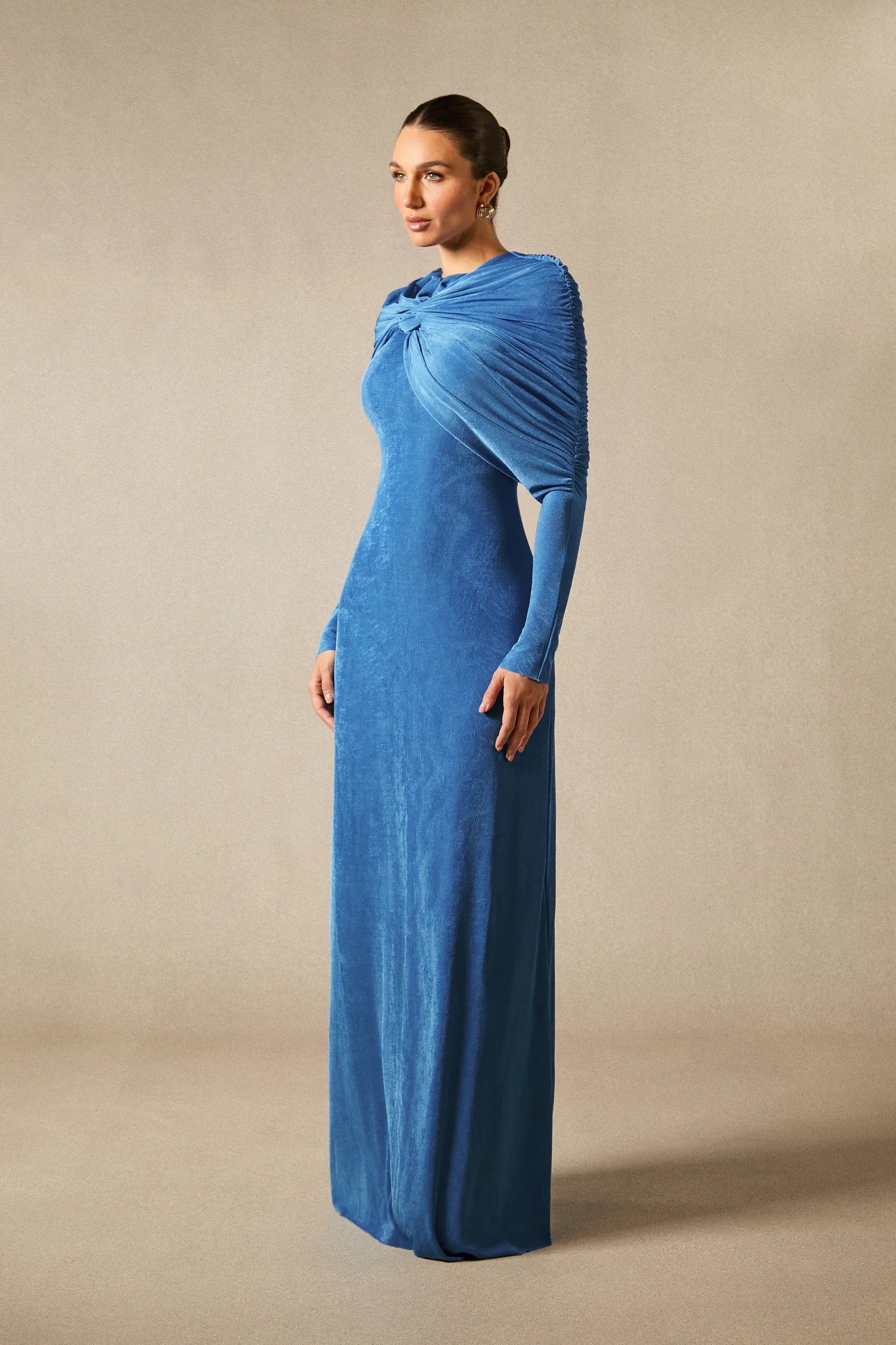 Virginia - Blue Velvet Long Sleeve Maxi Dress