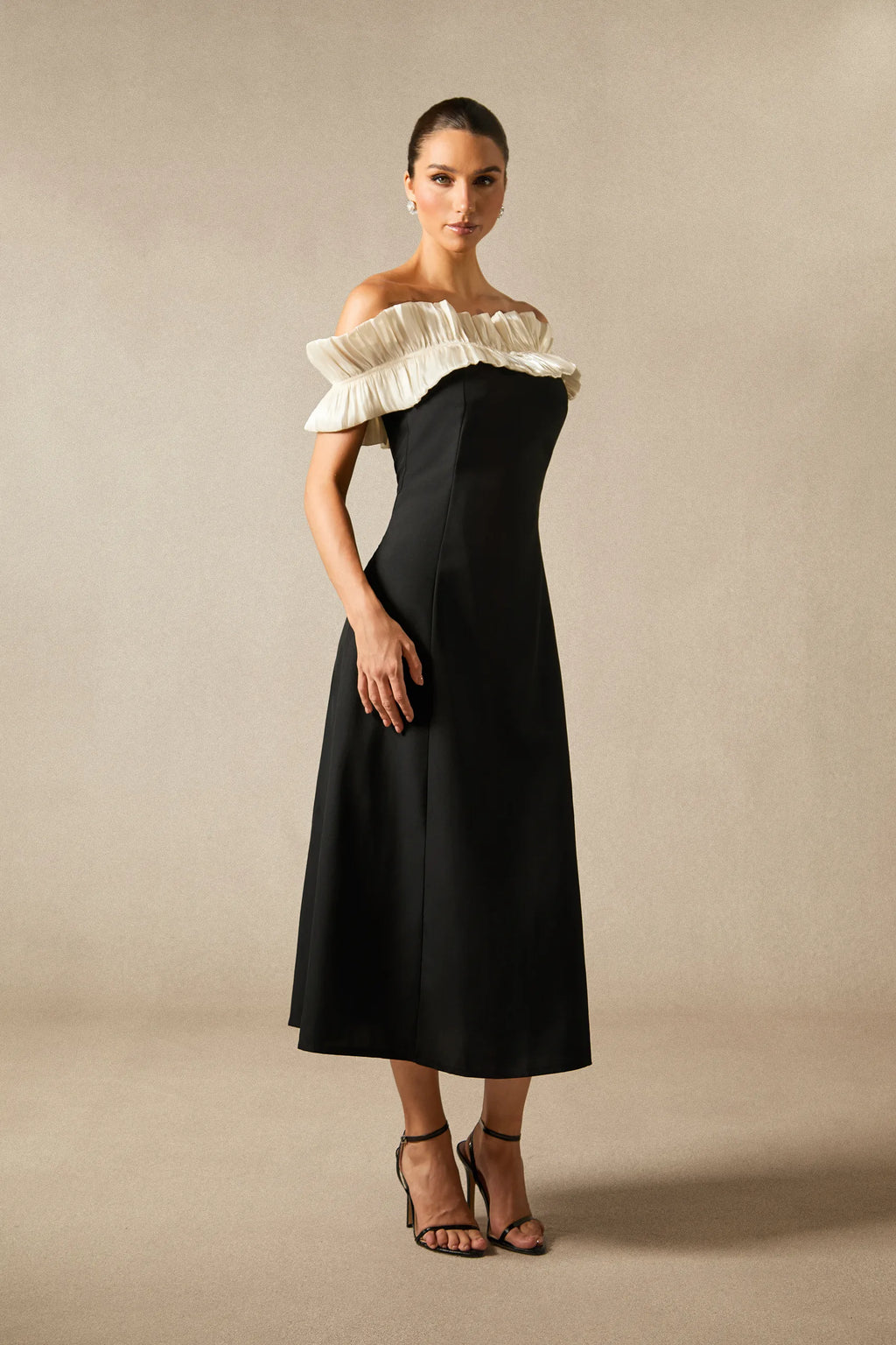 Bonnie - Off-Shoulder Ruffle Midi Dress