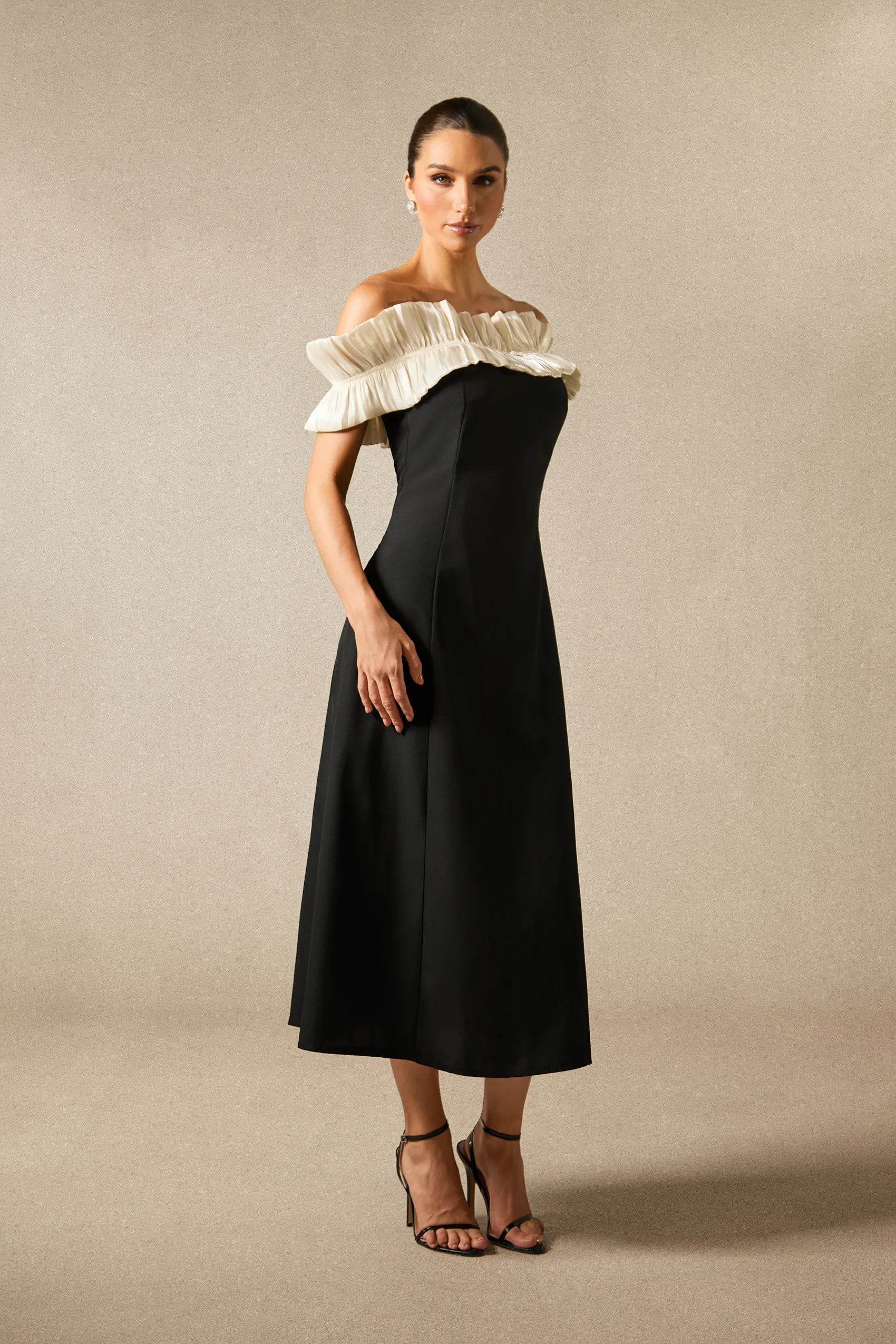 Bonnie - Off-Shoulder Ruffle Midi Dress