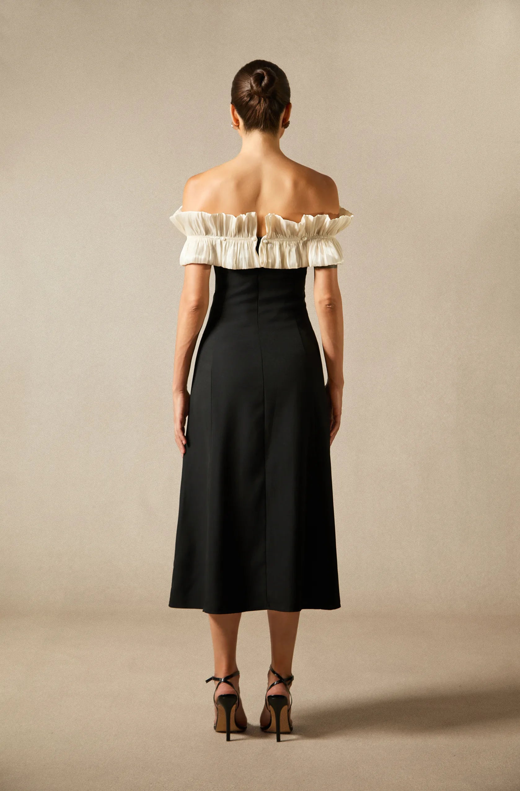 Bonnie - Off-Shoulder Ruffle Midi Dress