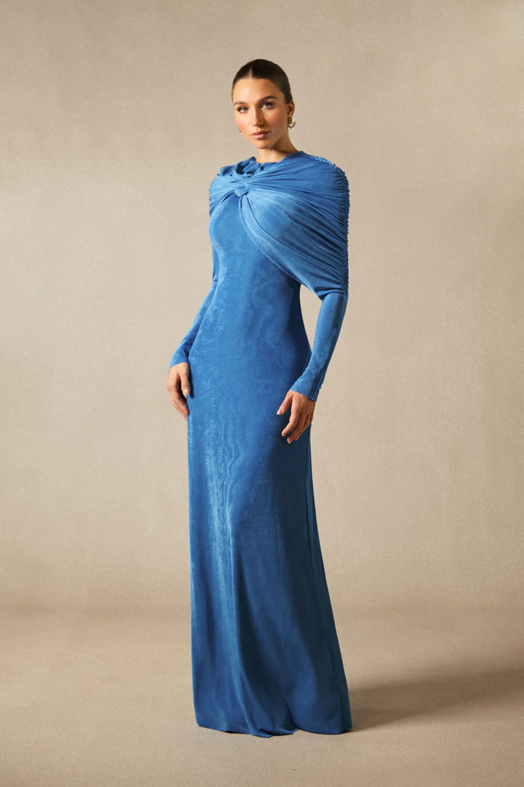 Virginia - Blue Velvet Long Sleeve Maxi Dress