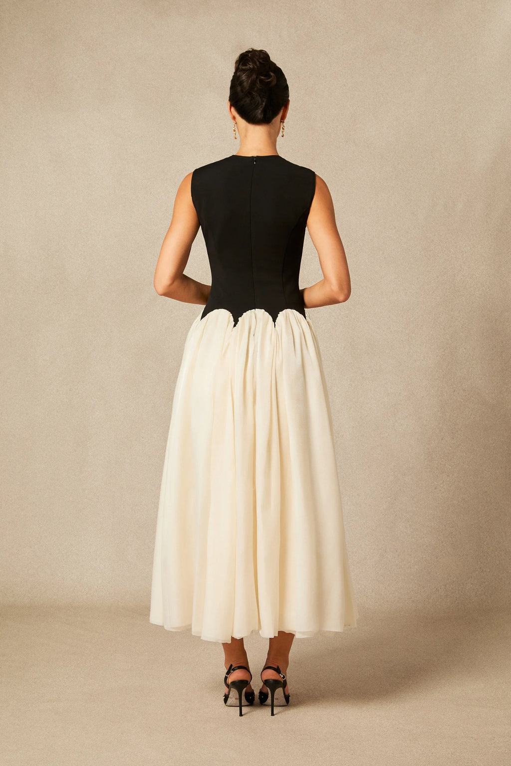 Zoey - Black & White Maxi Dress