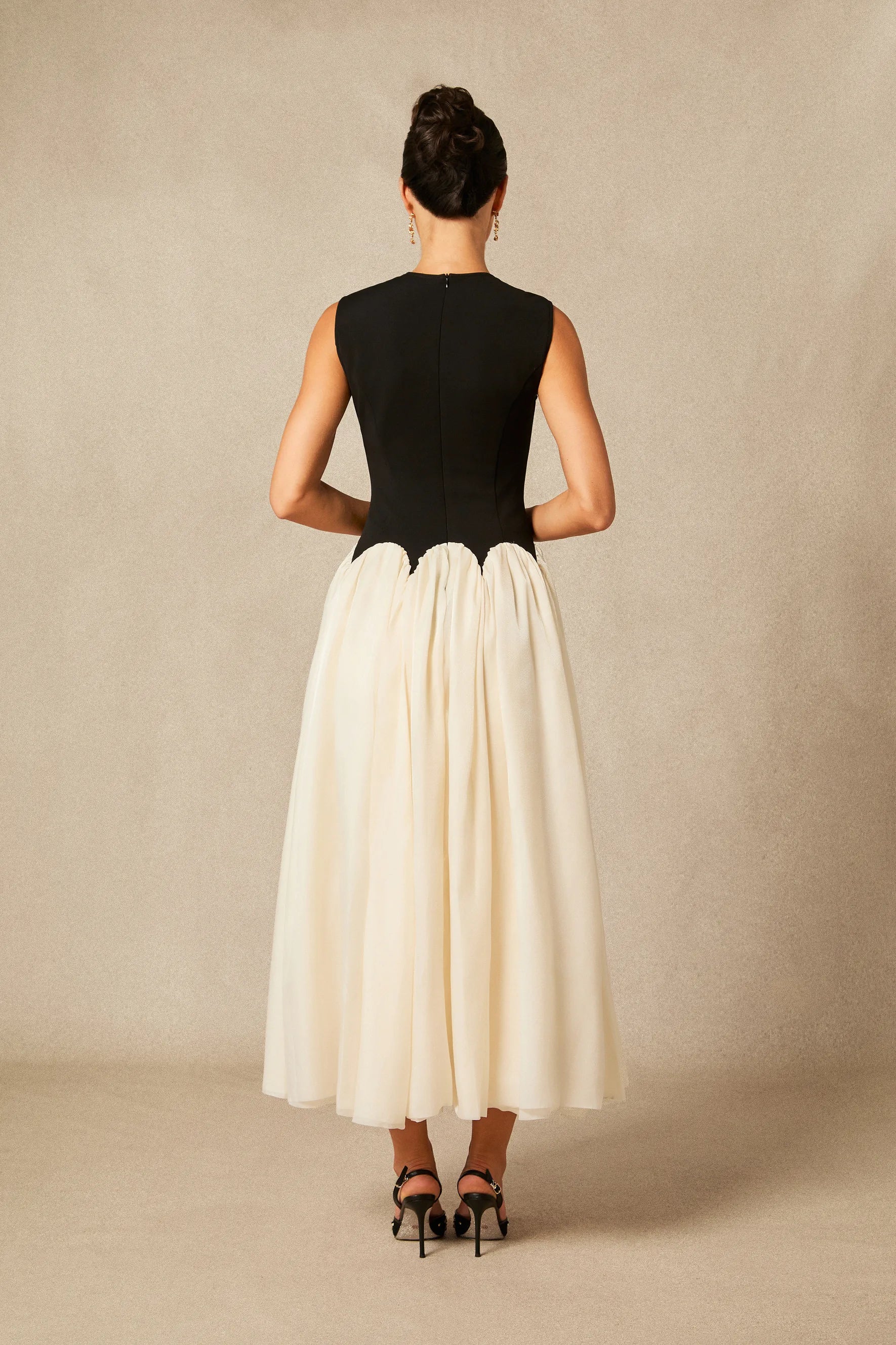 Zoey - Black & White Maxi Dress