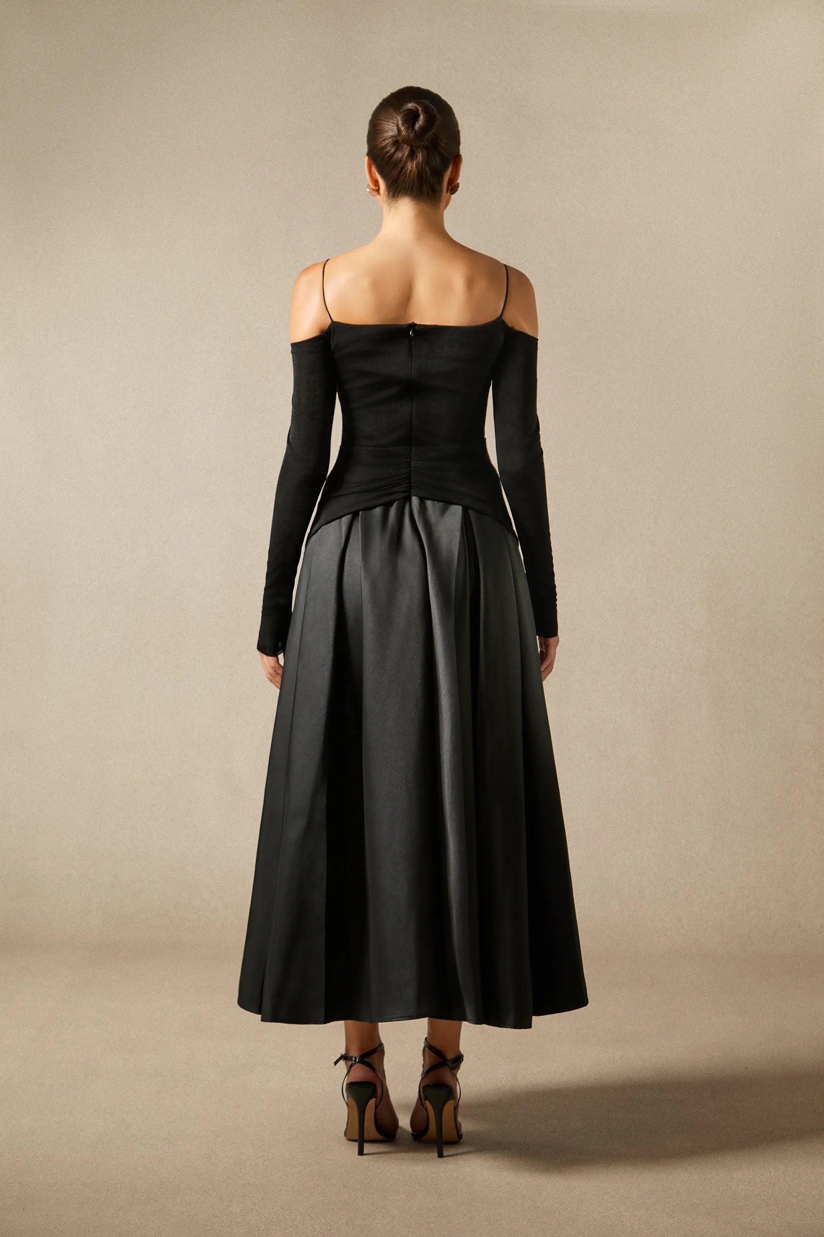 Katherine - Off-Shoulder Strap Maxi Dress