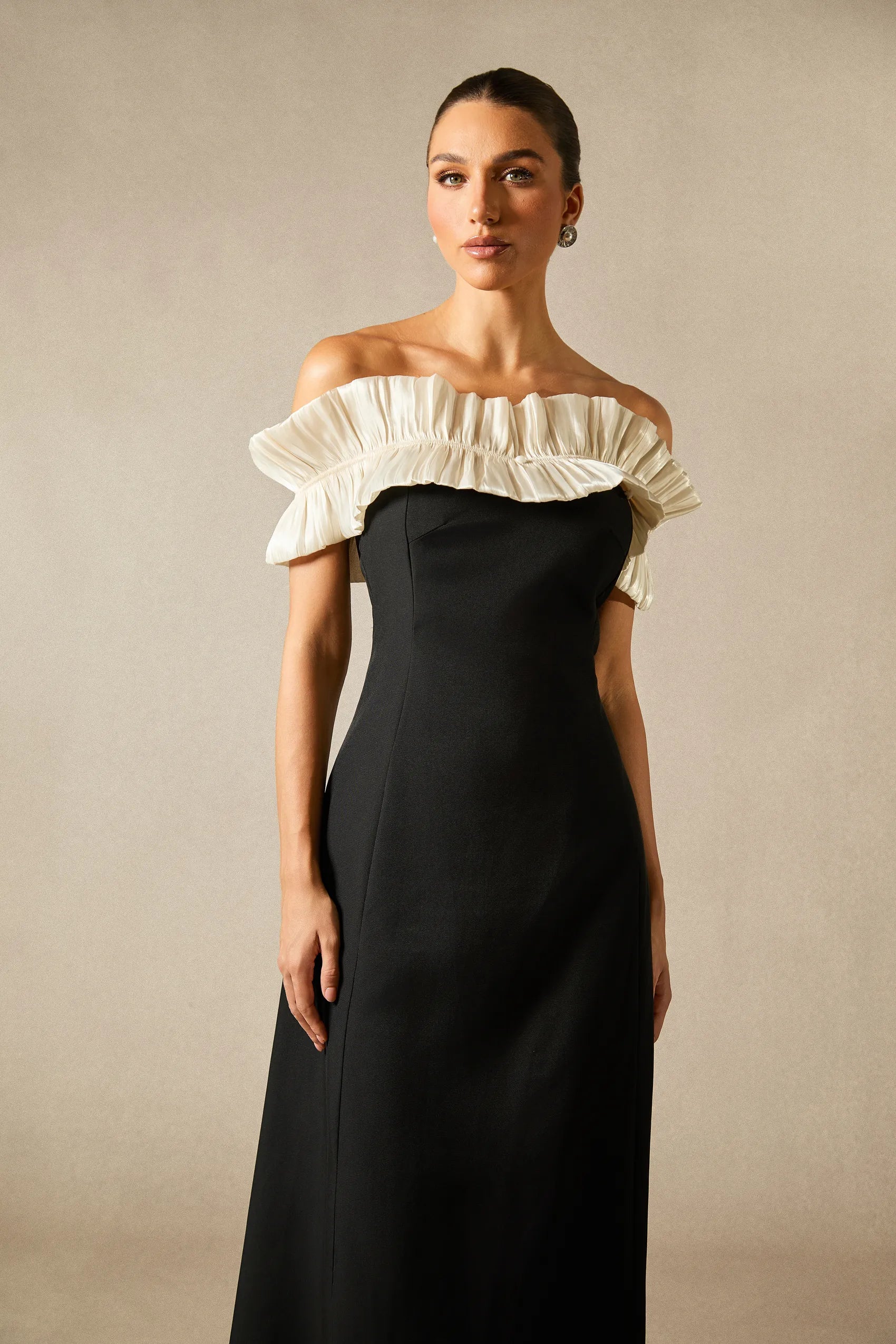 Bonnie - Off-Shoulder Ruffle Midi Dress