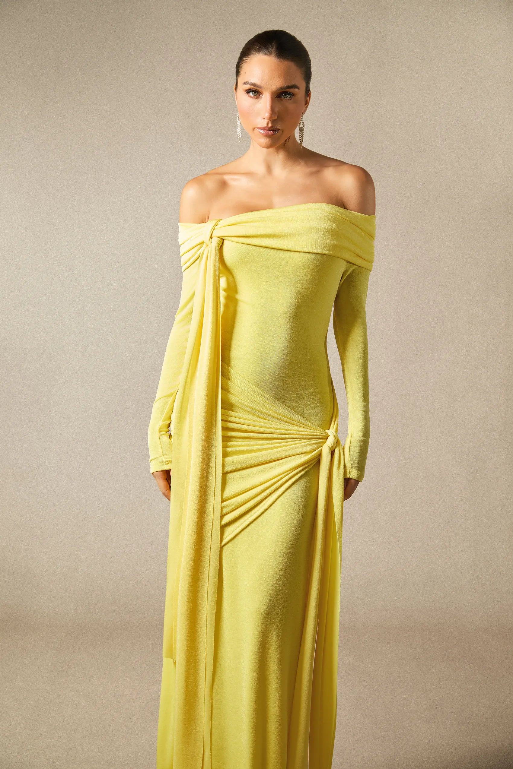 Corinne - Off-Shoulder Knot Detail Maxi Dress