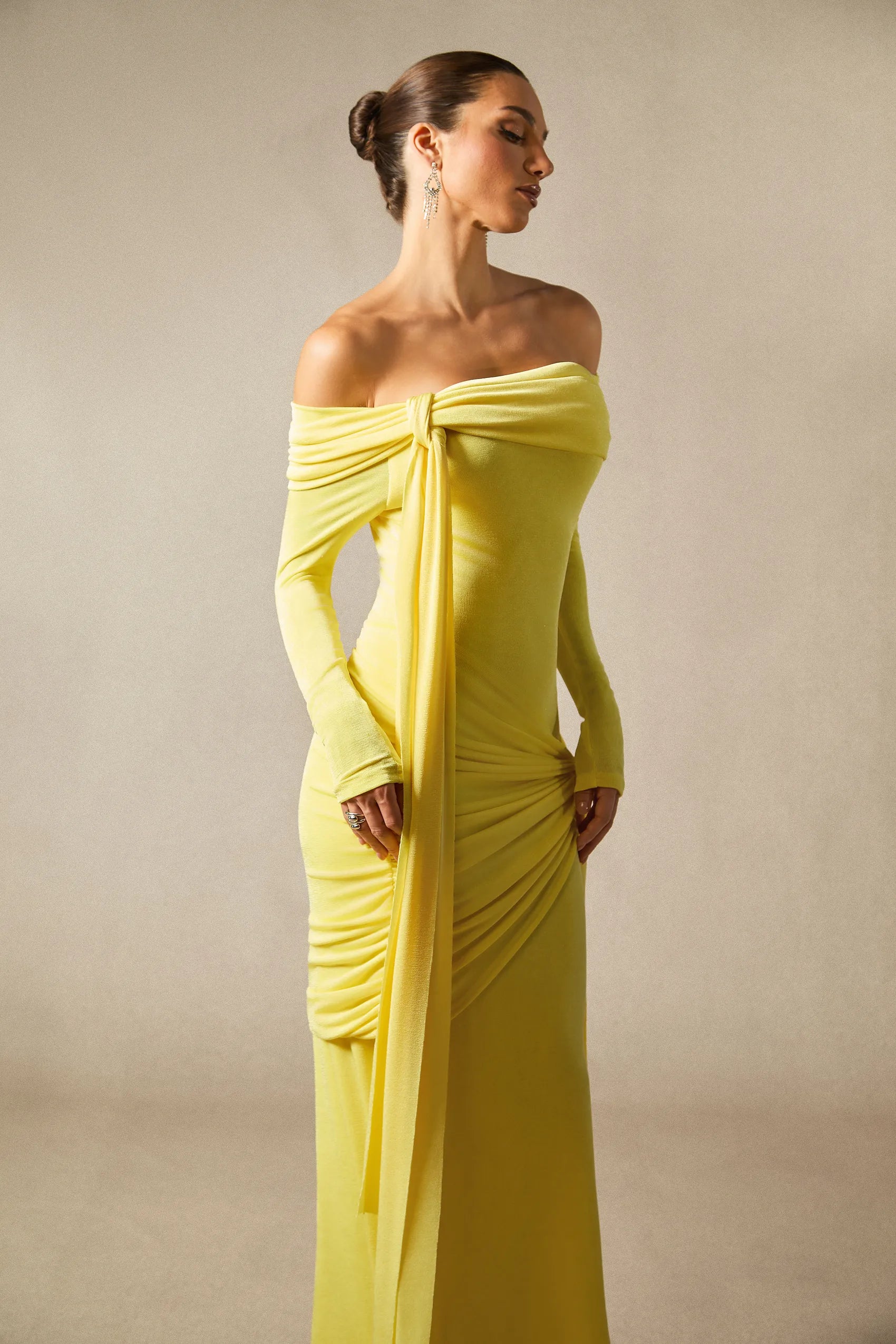 Corinne - Off-Shoulder Knot Detail Maxi Dress