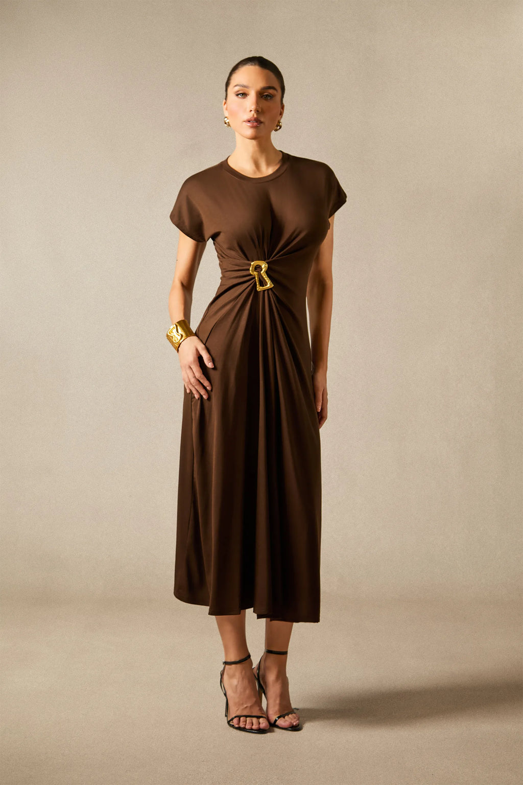 Bonnie - Short Sleeve Brown Midi Dress