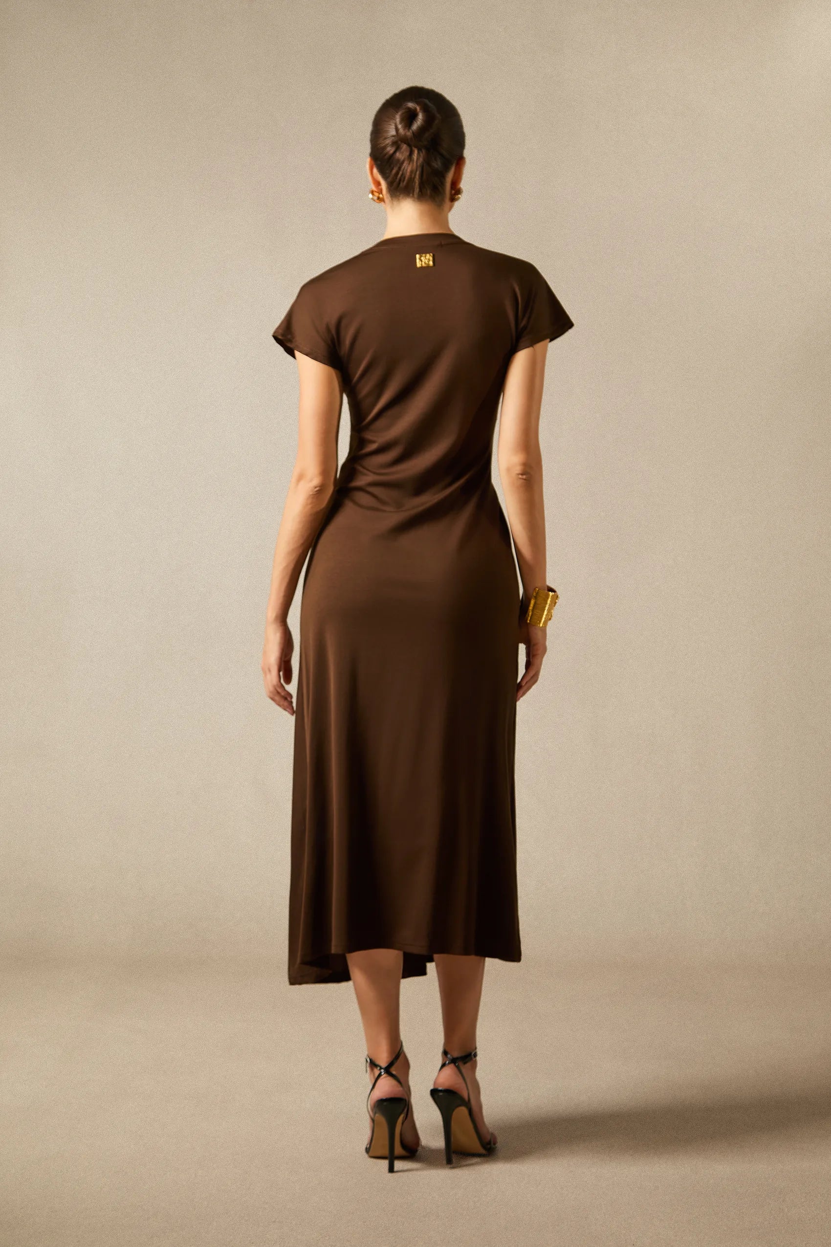 Bonnie - Short Sleeve Brown Midi Dress