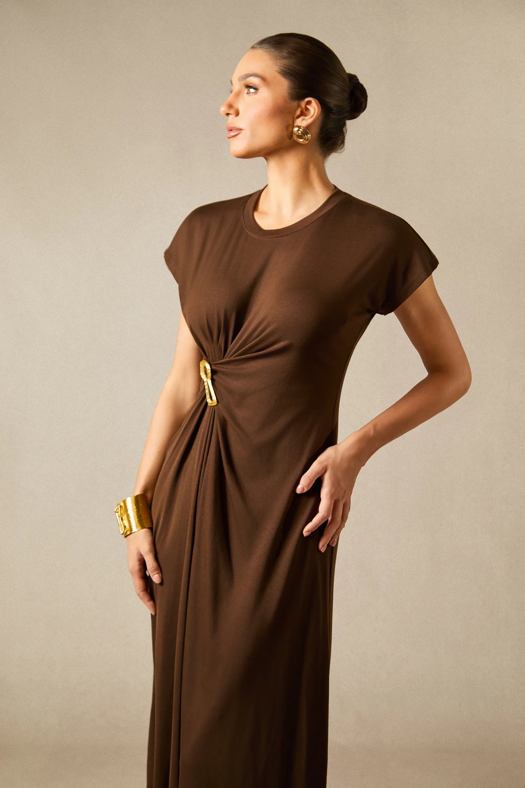 Bonnie - Short Sleeve Brown Midi Dress