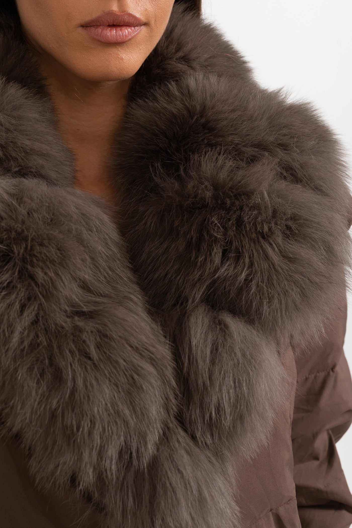 Valley - Puffer Jacket With Brown Fox Fur-Lined Hood - Brown