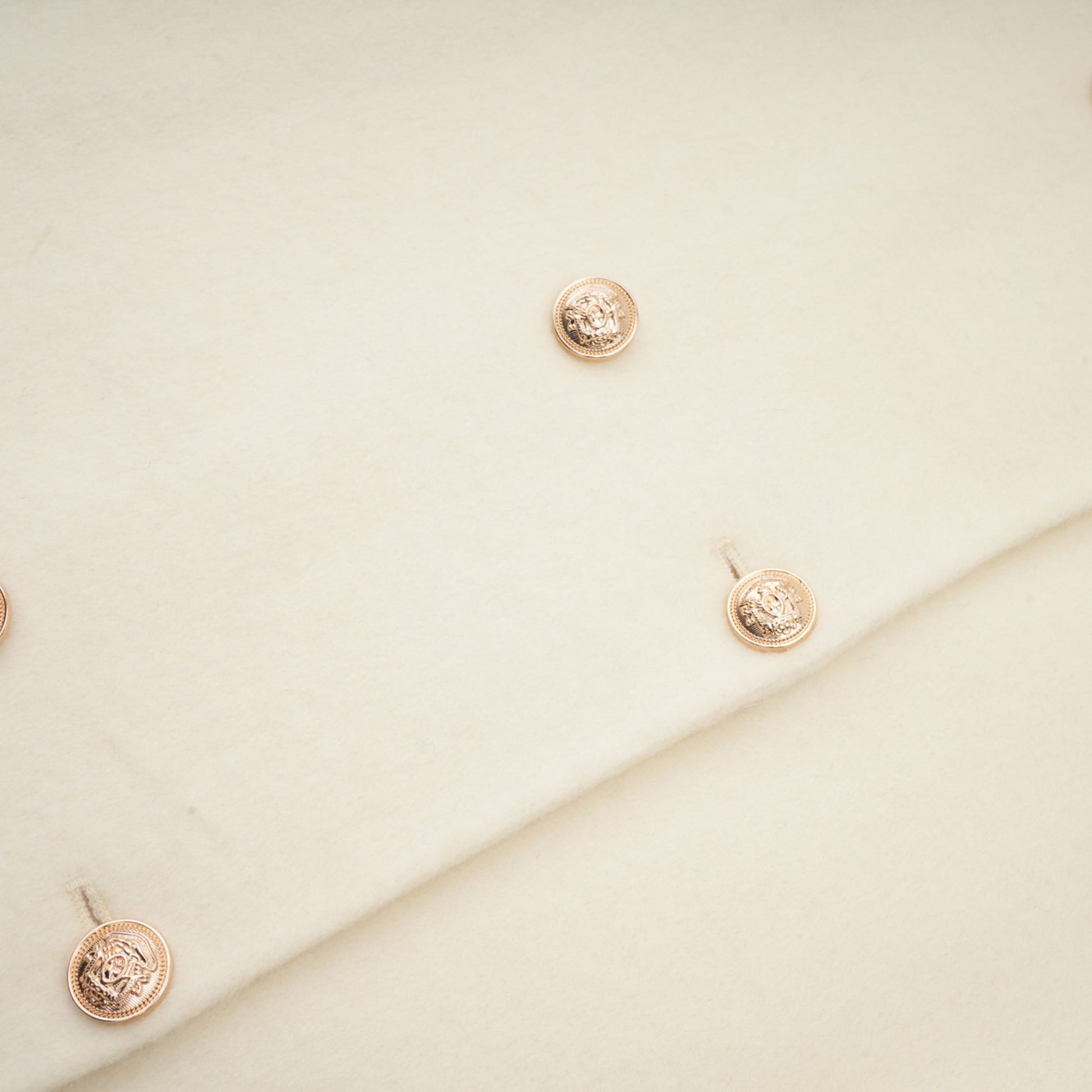 Leila - White Wool fur Bowknot Coat