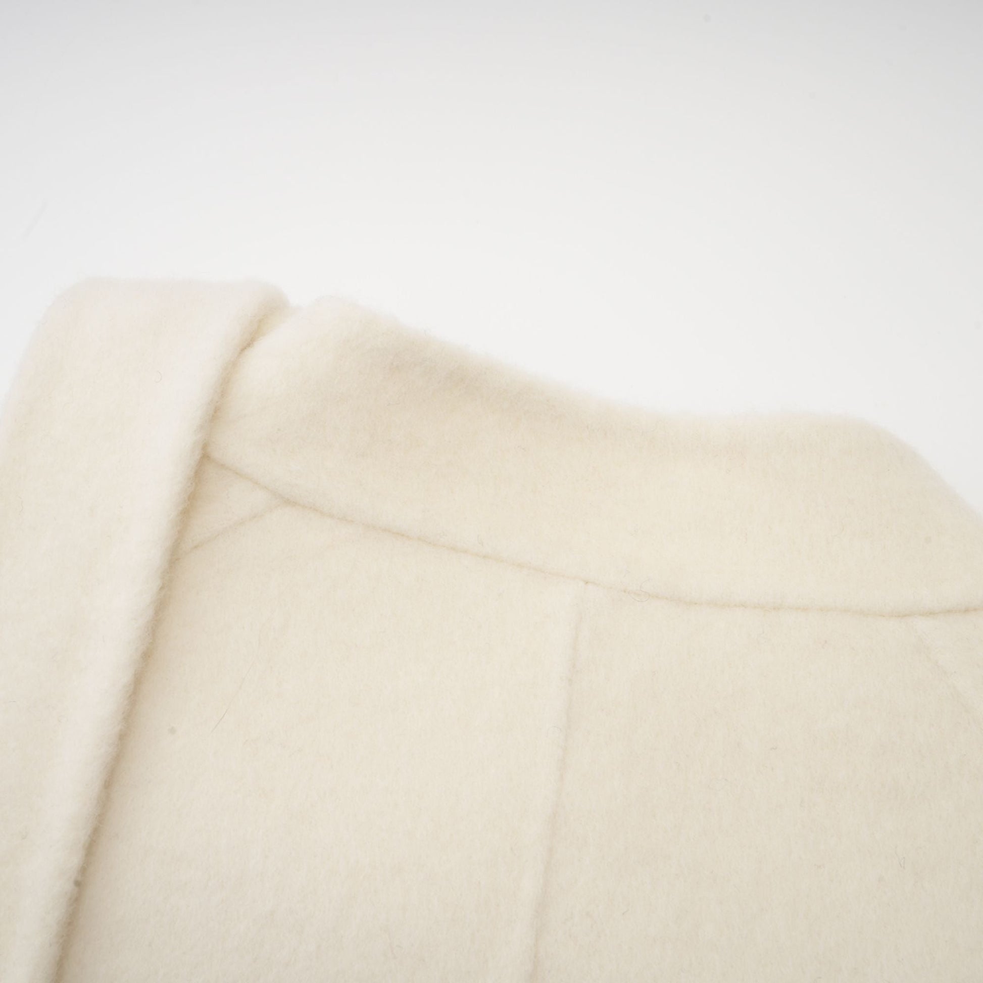 Leila - White Wool fur Bowknot Coat