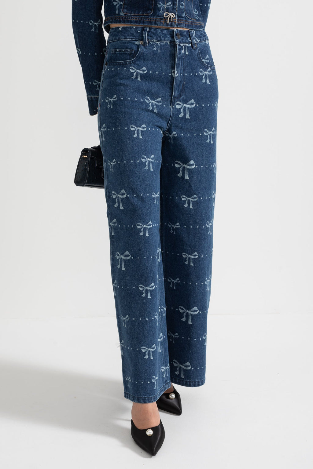 Denim Co-Ordinate Ensemble With Long Sleeved Jacket And Wide-Leg Jeans - Blue